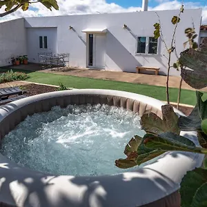 https://apto-aica-maraga.in-canary-islands.com
